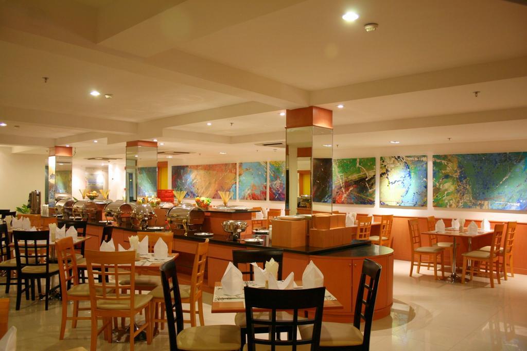 Baron Beach Hotel Pattaya Eksteriør billede